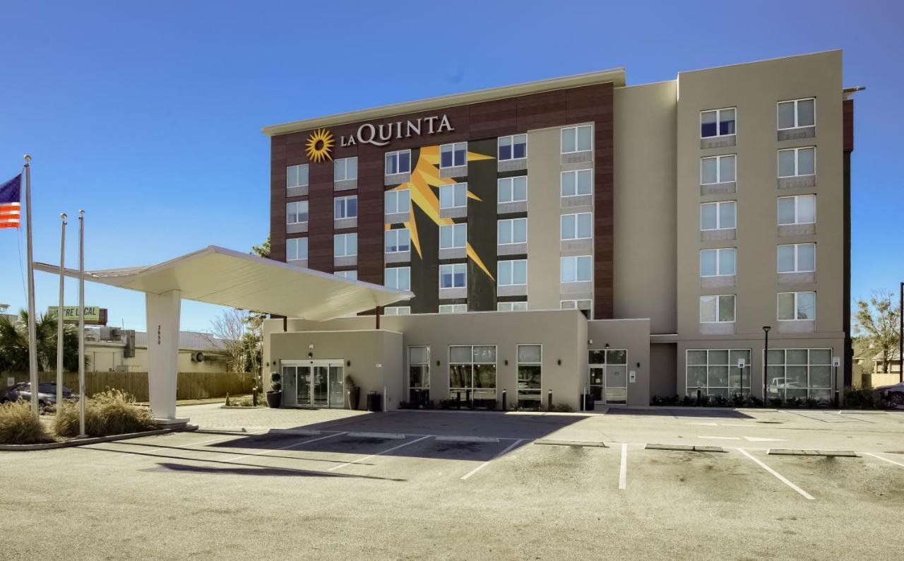 Готель La Quinta By Wyndham Мобіл Екстер'єр фото